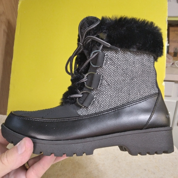 NWT- JBU Women's Northgate Waterproof Boots Booties Size 6 - Picture 5 of 11